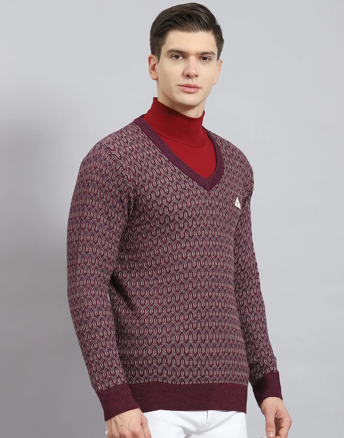 Men Purple Self Design V Neck Full Sleeve Sweater - Image 4