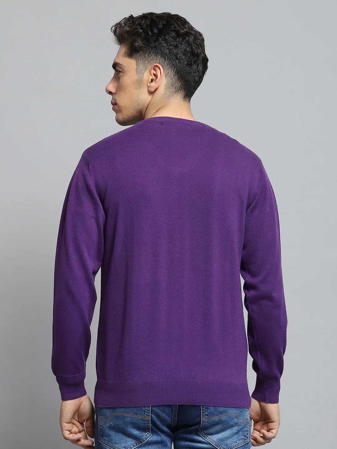 Men Purple Solid V Neck Full Sleeve Pullover - Image 5