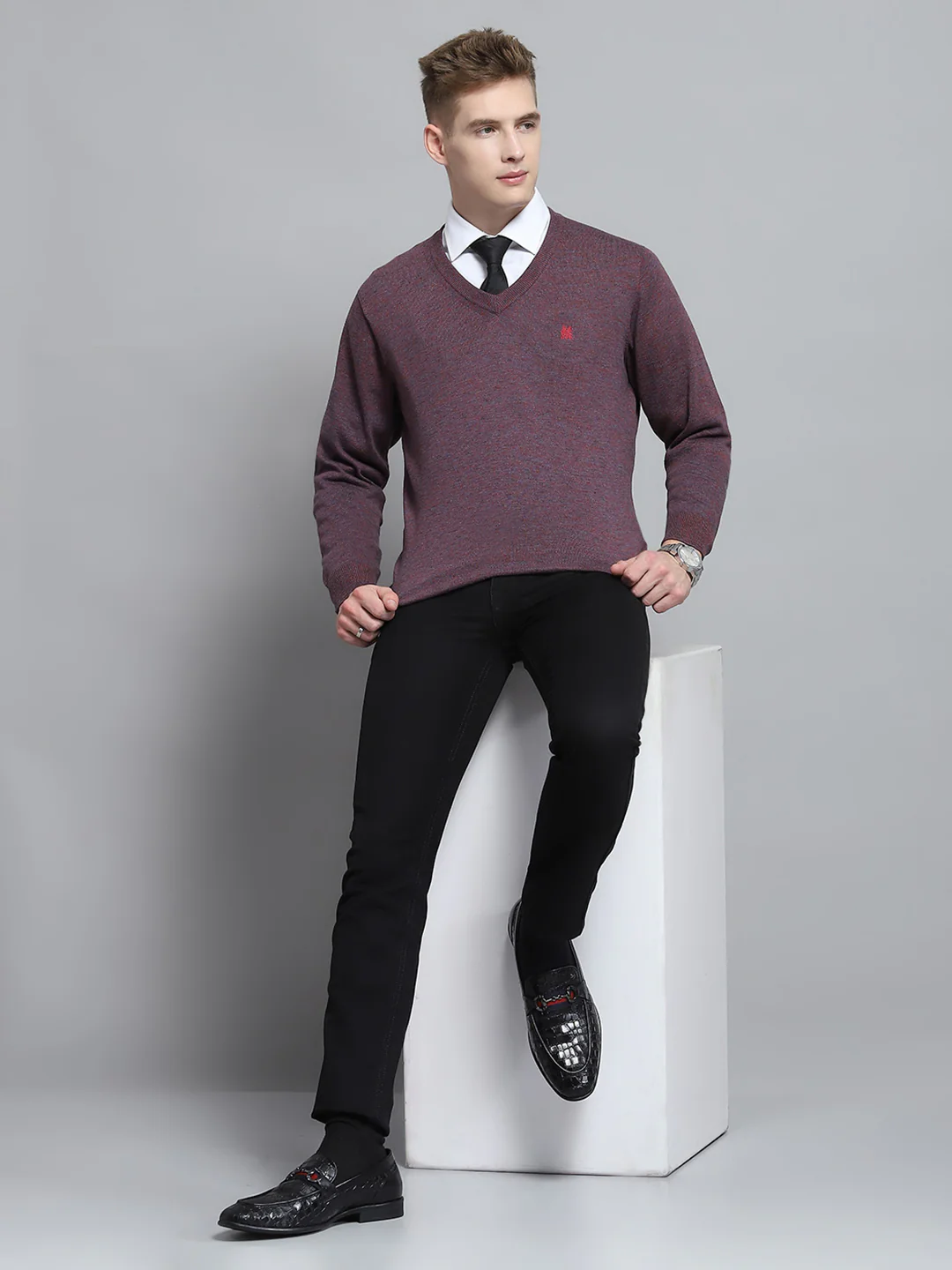 Men Purple Solid V Neck Full Sleeve Pullover - Image 2