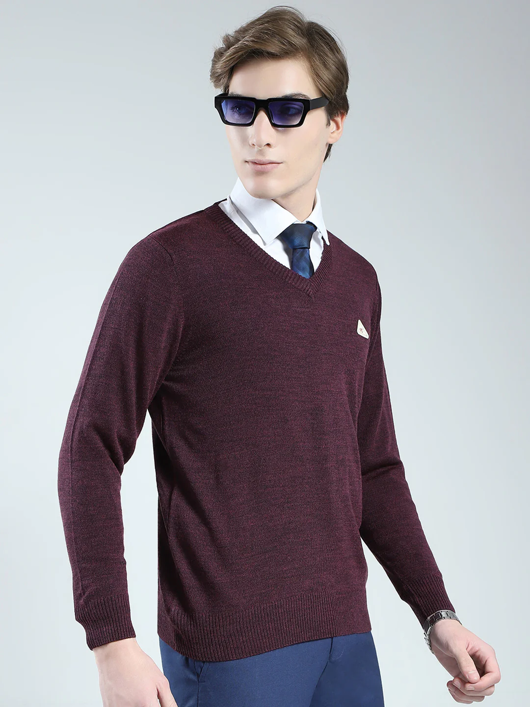 Men Purple Solid V Neck Full Sleeve Pullover - Image 4