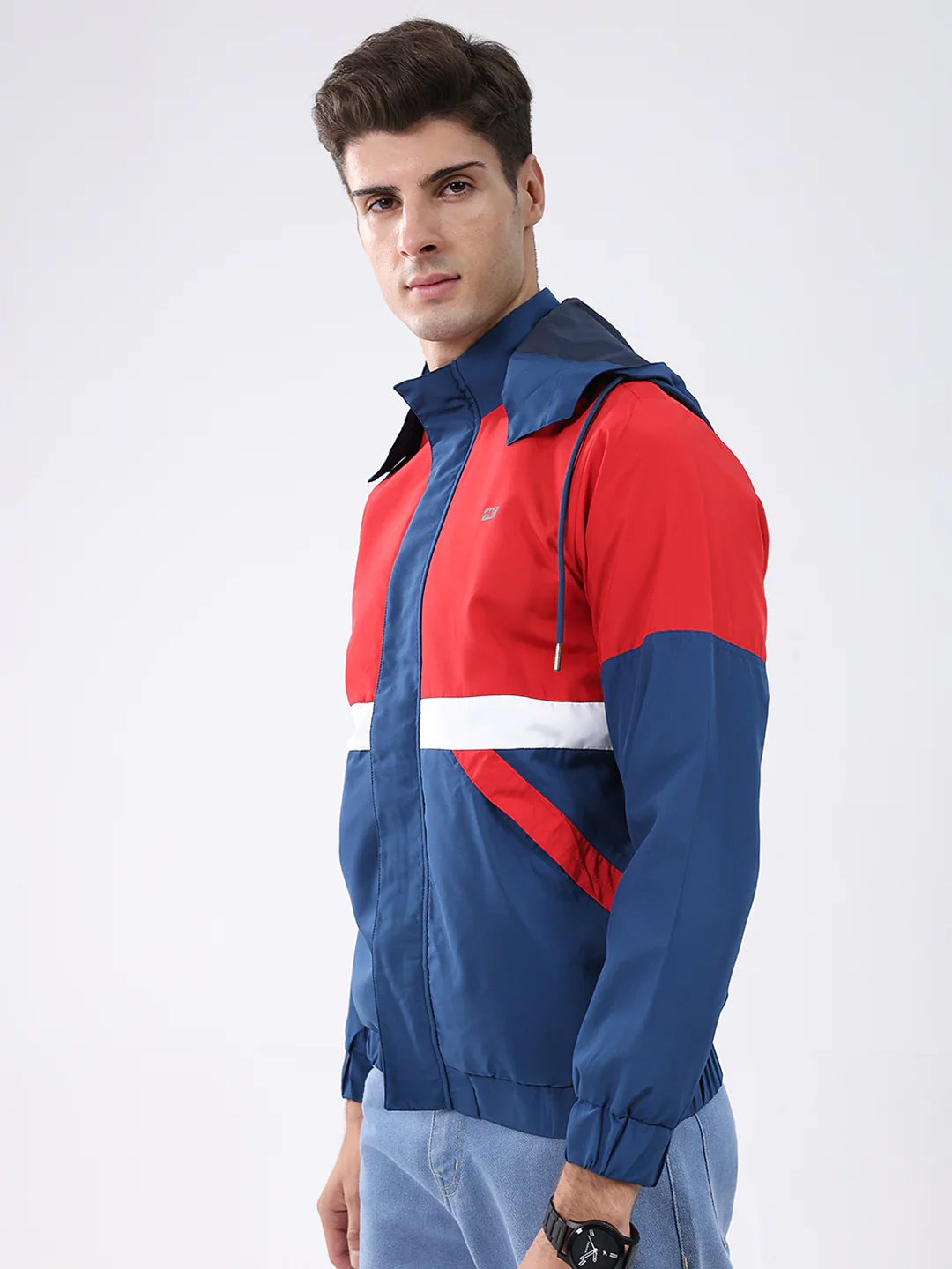 Men Red Colourblocked Hooded Full Sleeve Jacket - Image 3