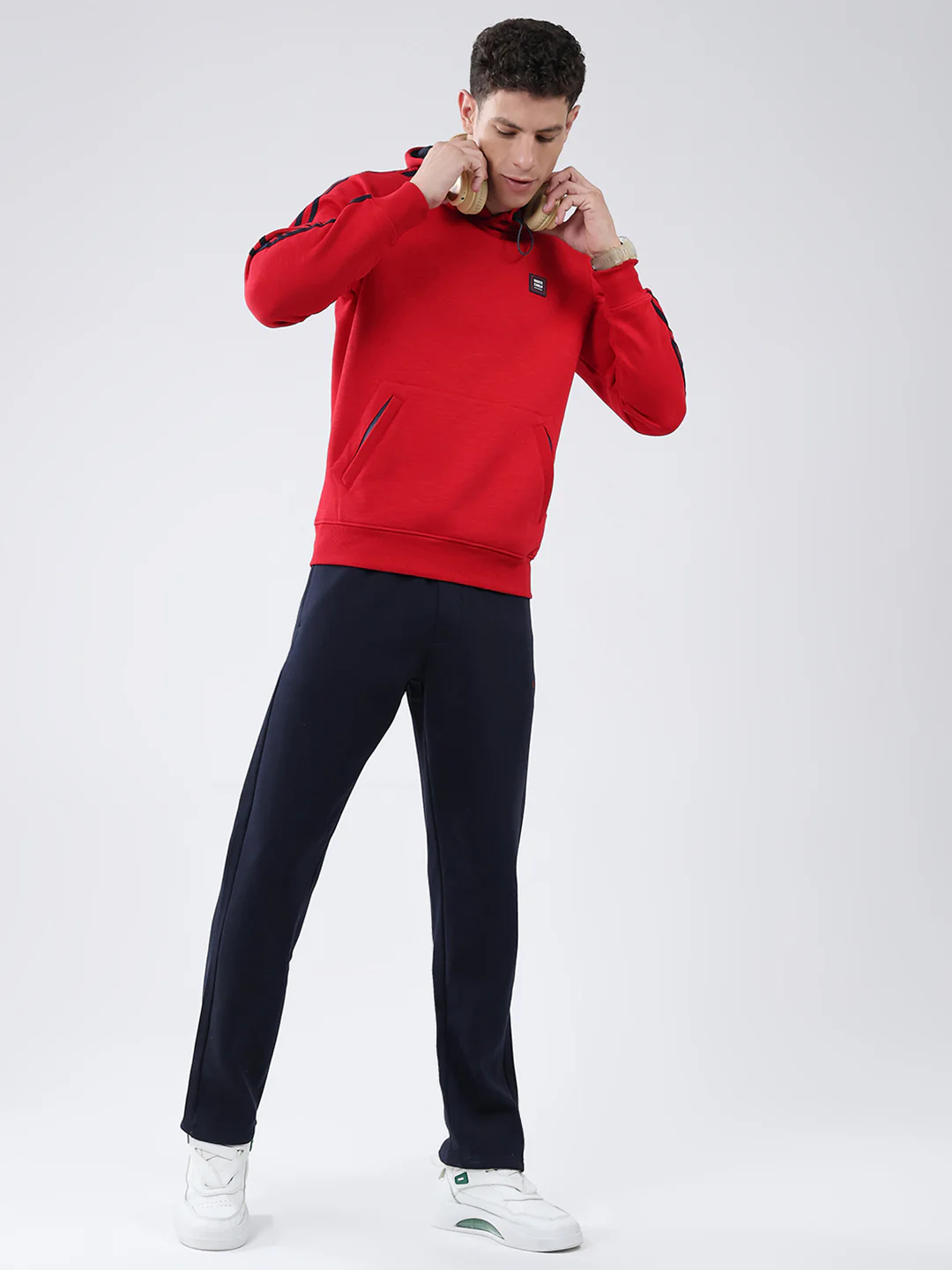 Men Red & Navy Blue Solid Hooded Full Sleeve Winter Tracksuit - Image 2