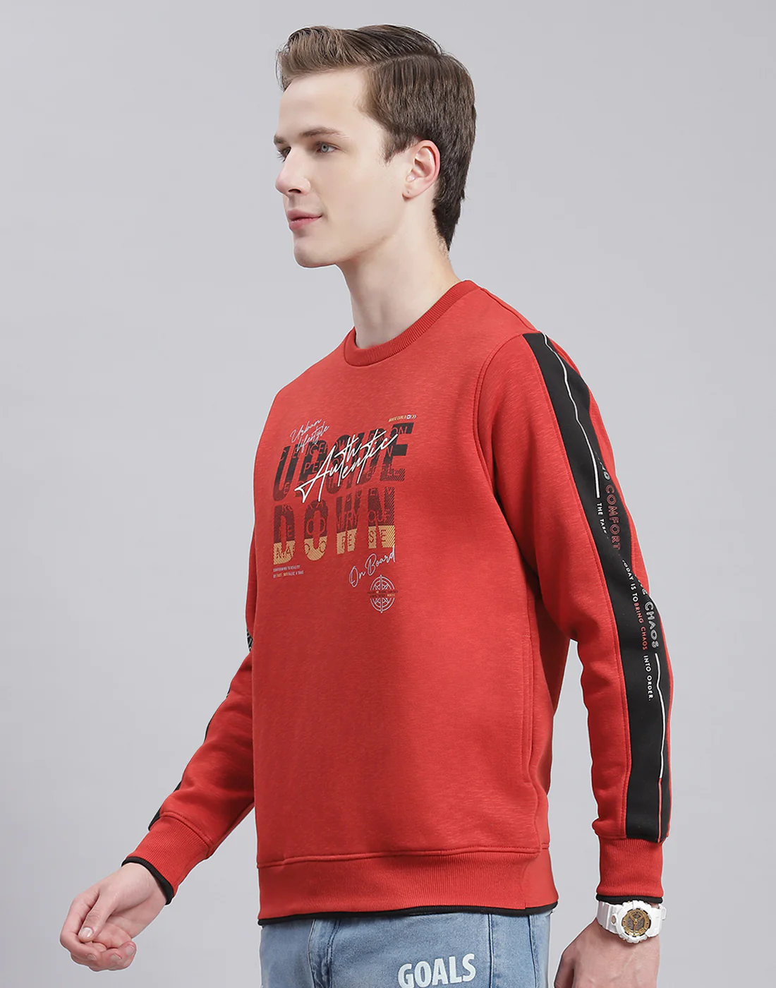 Men Red Printed Round Neck Full Sleeve Sweatshirt - Image 3
