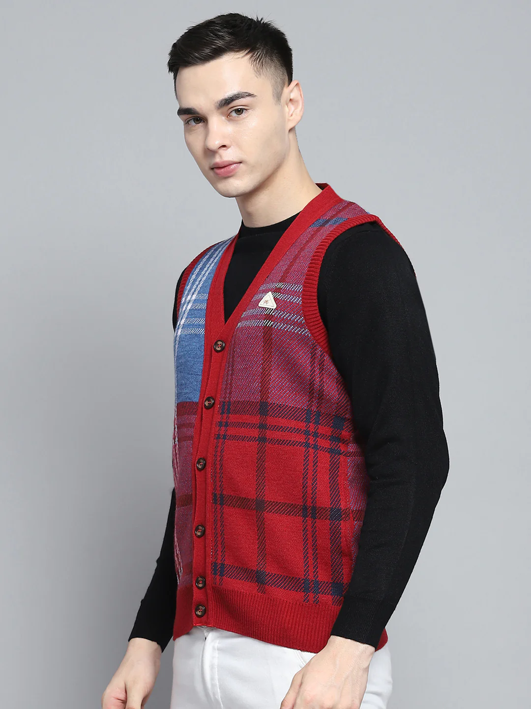 Men Red Self Design V Neck Sleeveless Cardigan - Image 3