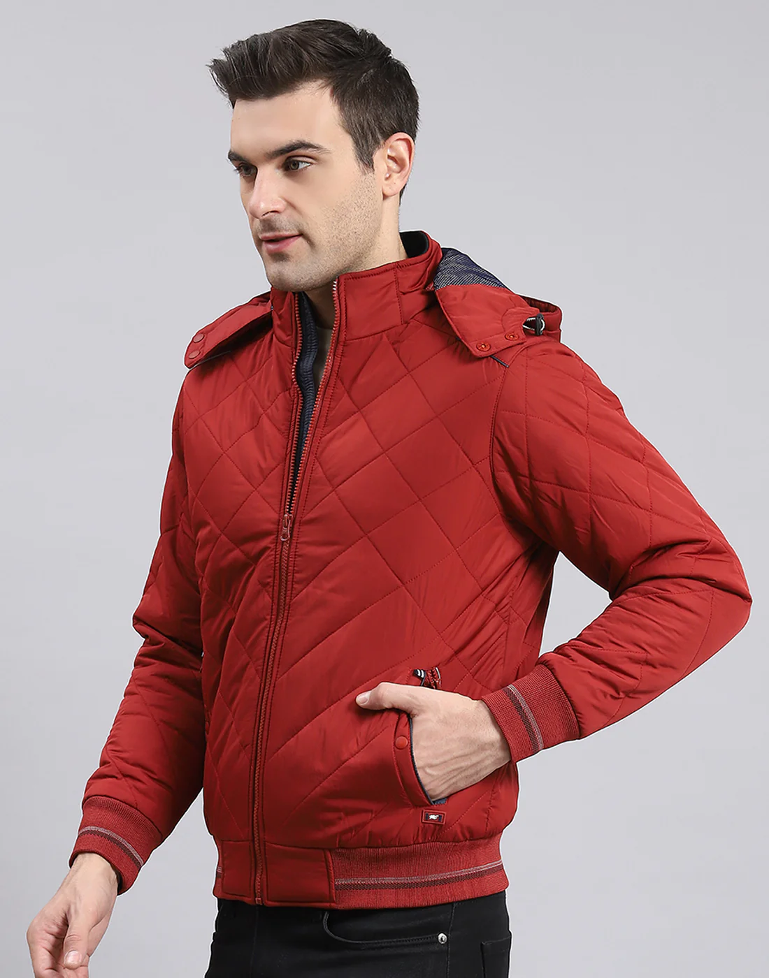 Men Red Solid Hooded Full Sleeve Jacket - Image 3