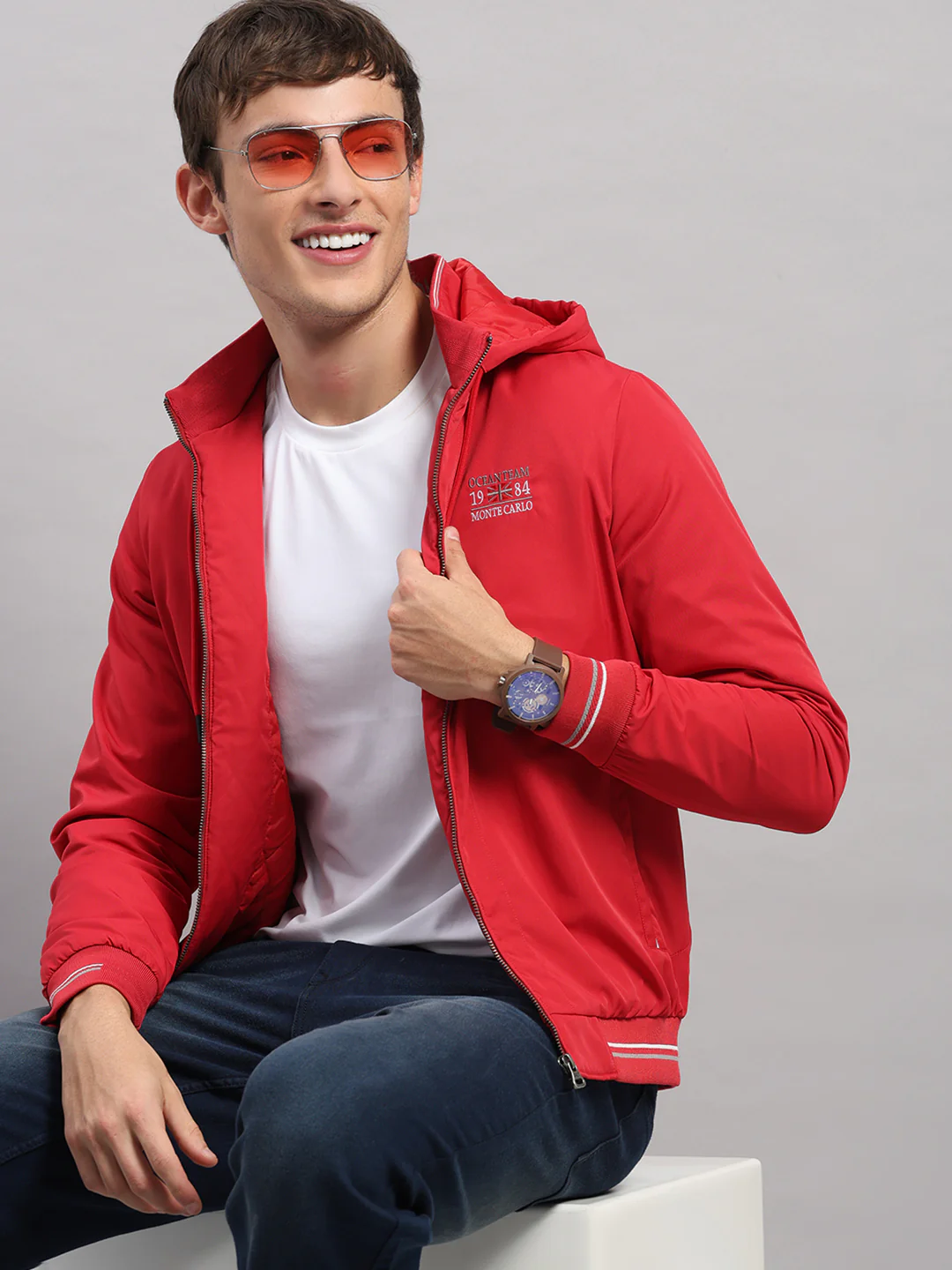 Men Red Solid Hooded Full Sleeve Jacket - Image 6