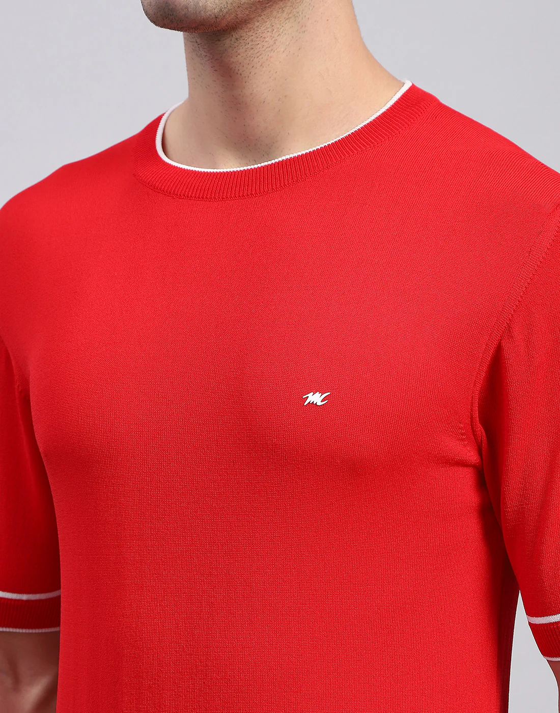Men Red Solid Round Neck Half Sleeve T-Shirt - Image 6