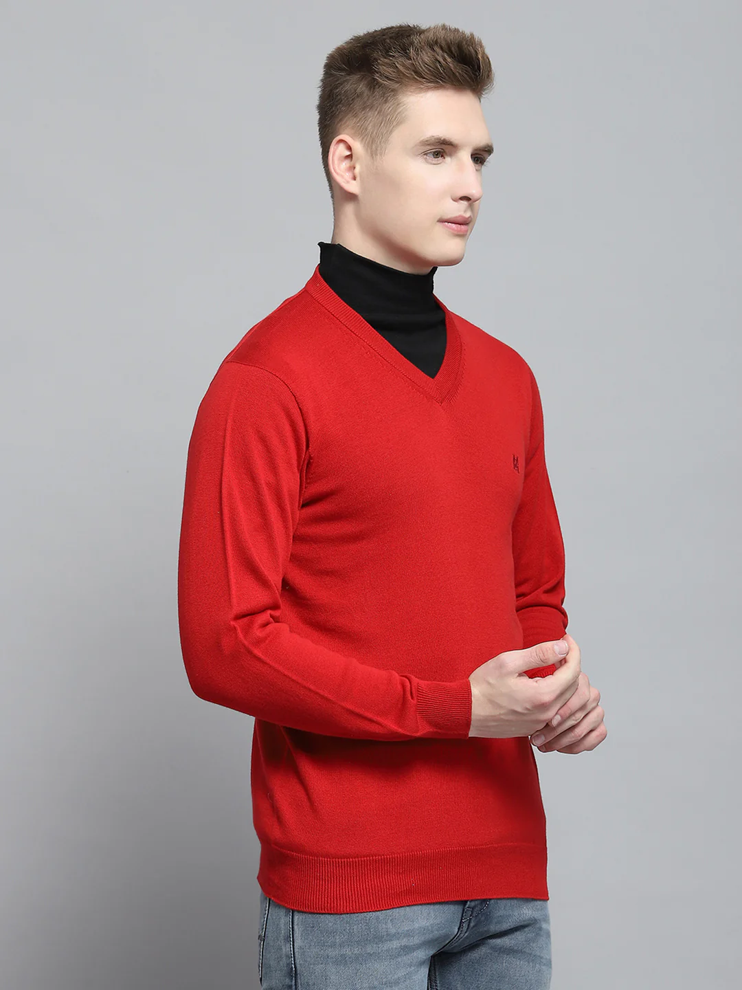 Men Red Solid V Neck Full Sleeve Pullover - Image 4