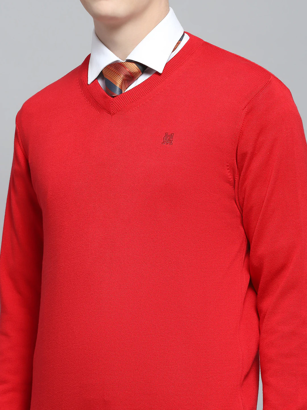 Men Red Solid V Neck Full Sleeve Pullover - Image 7