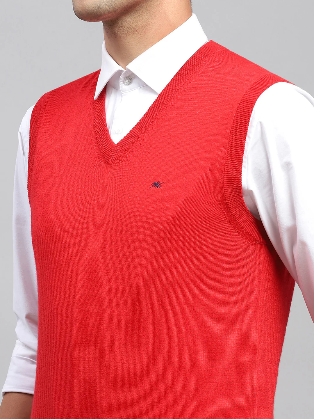 Men Red Solid V Neck Sleeveless Sweater - Image 7