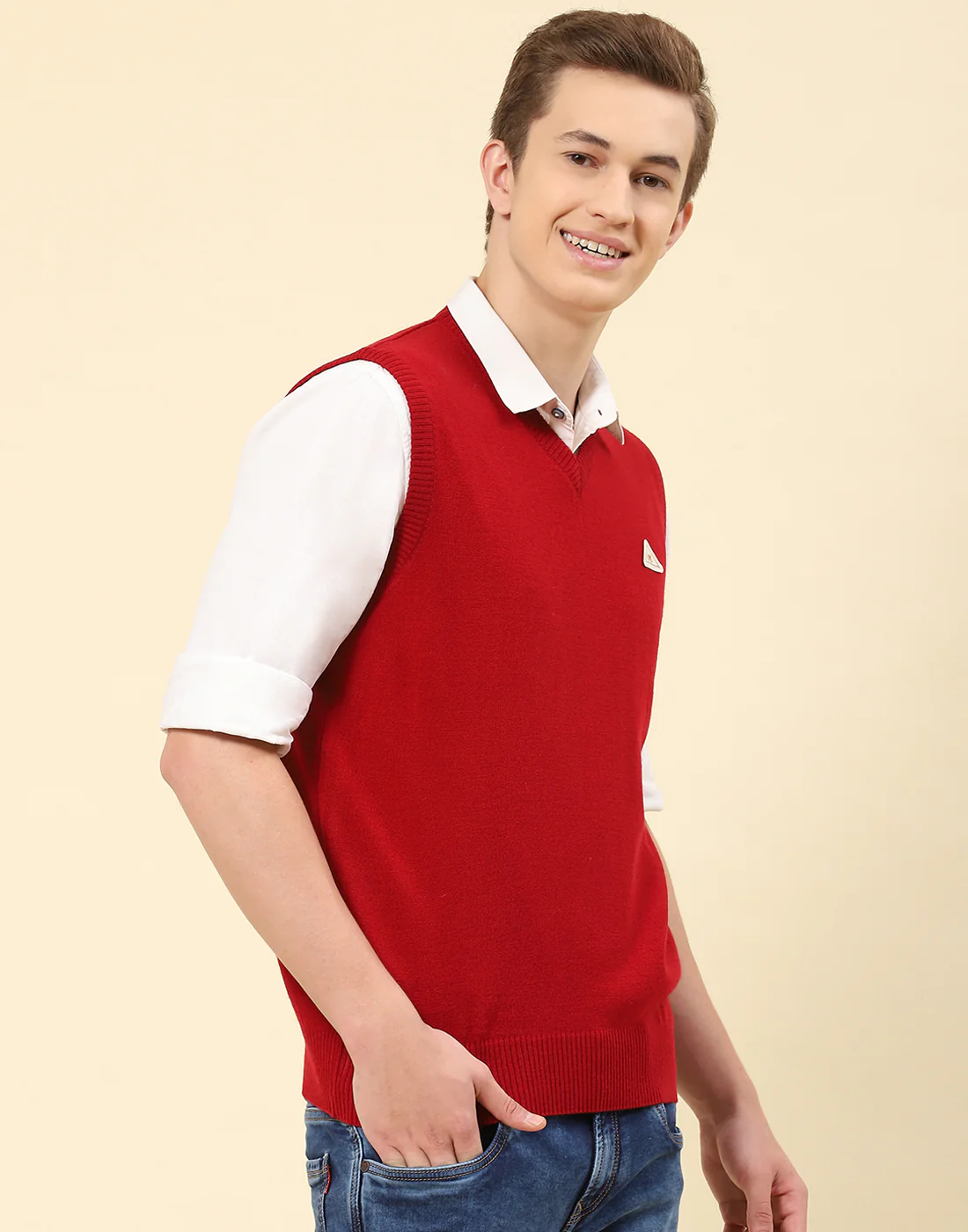 Men Red Solid V Neck Sleeveless Sweater - Image 4