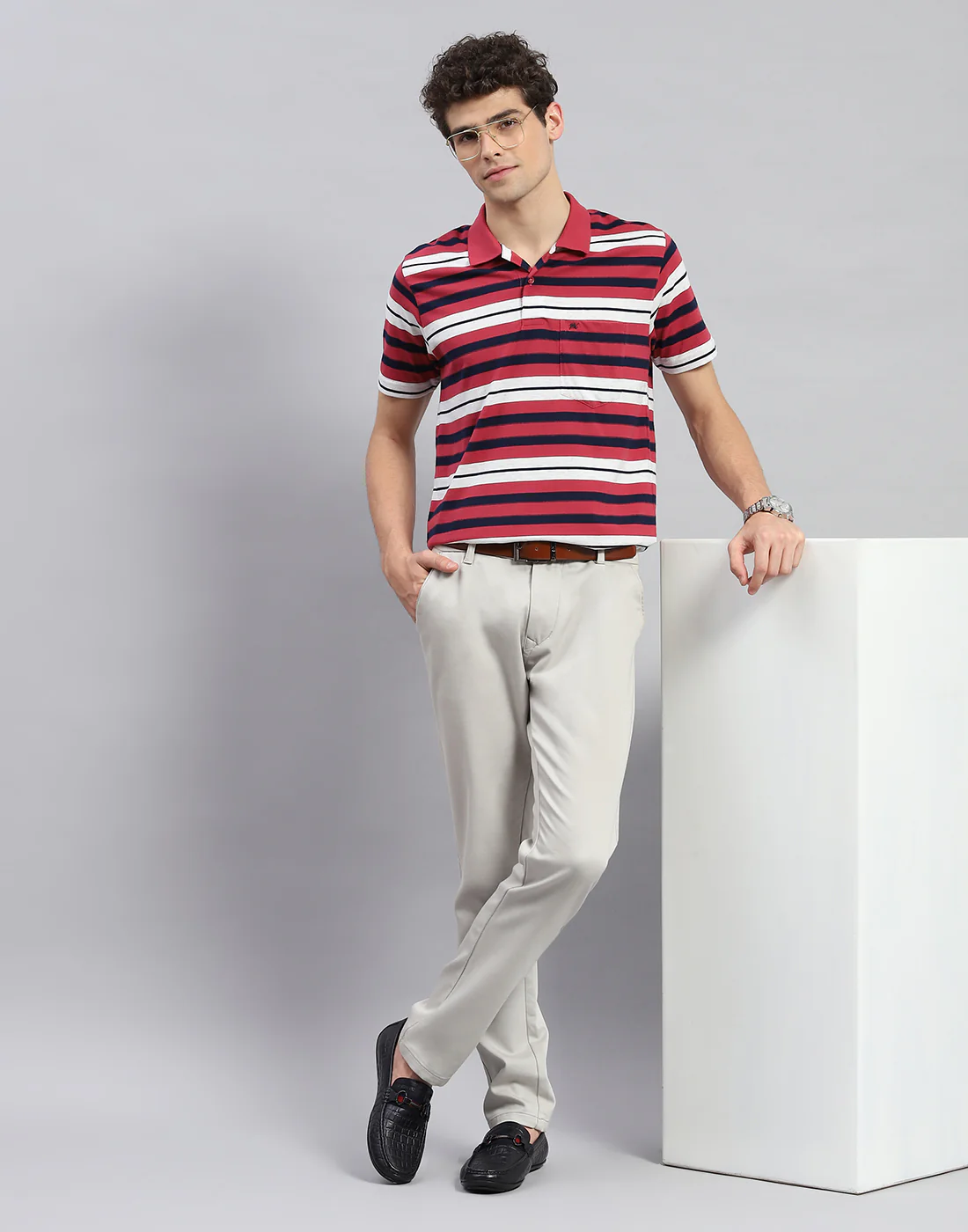 Men Red Stripe Polo Collar Half Sleeve T-Shirt - Image 2