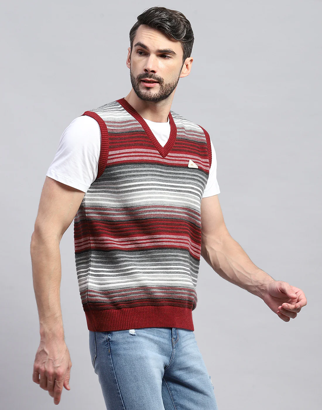Men Red Stripe V Neck Sleeveless Sweater - Image 4
