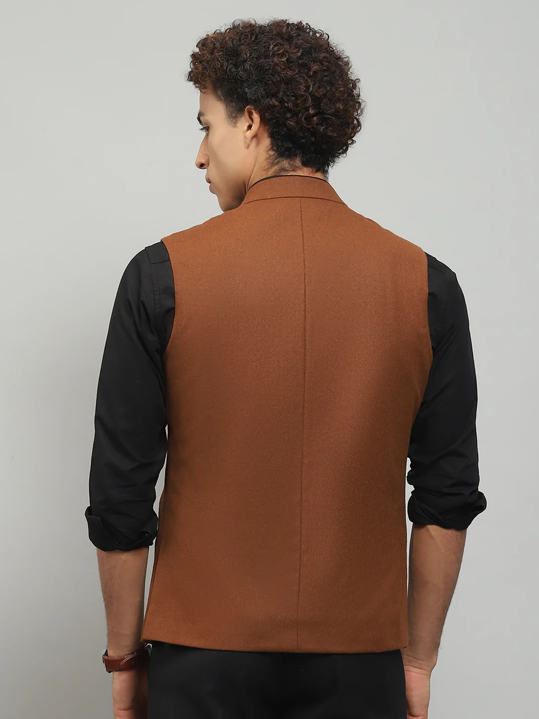 Men Rust Solid Band Collar Sleeveless Jacket - Image 5