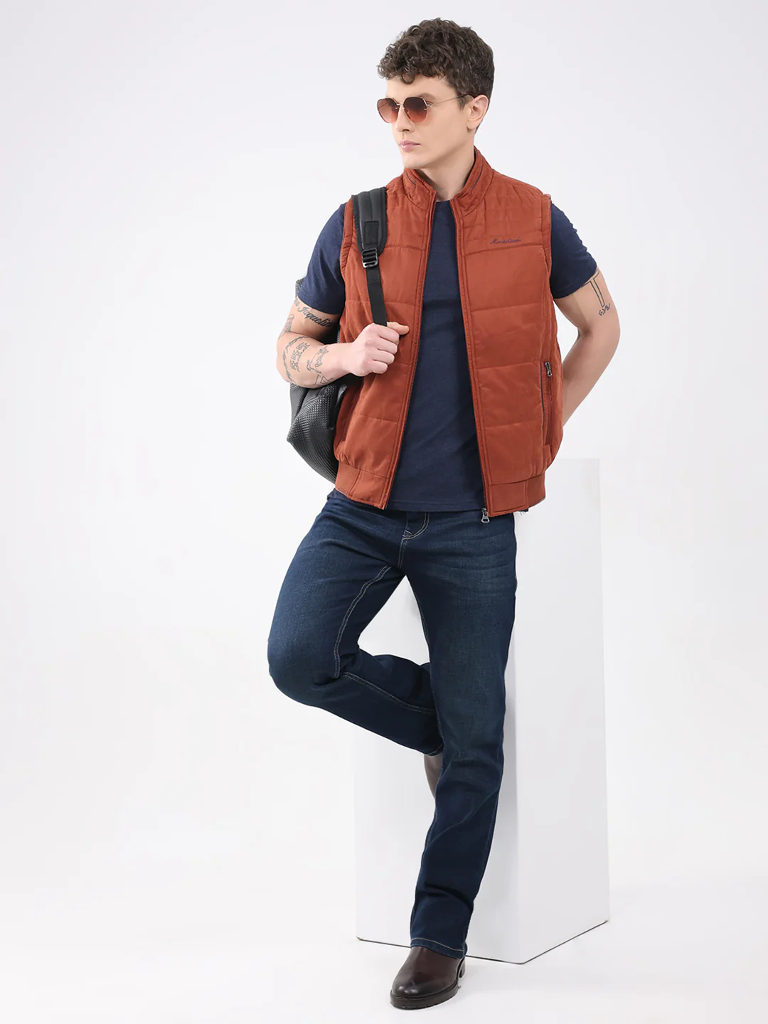 Men Rust Solid Collar Sleeveless Jacket - Image 2