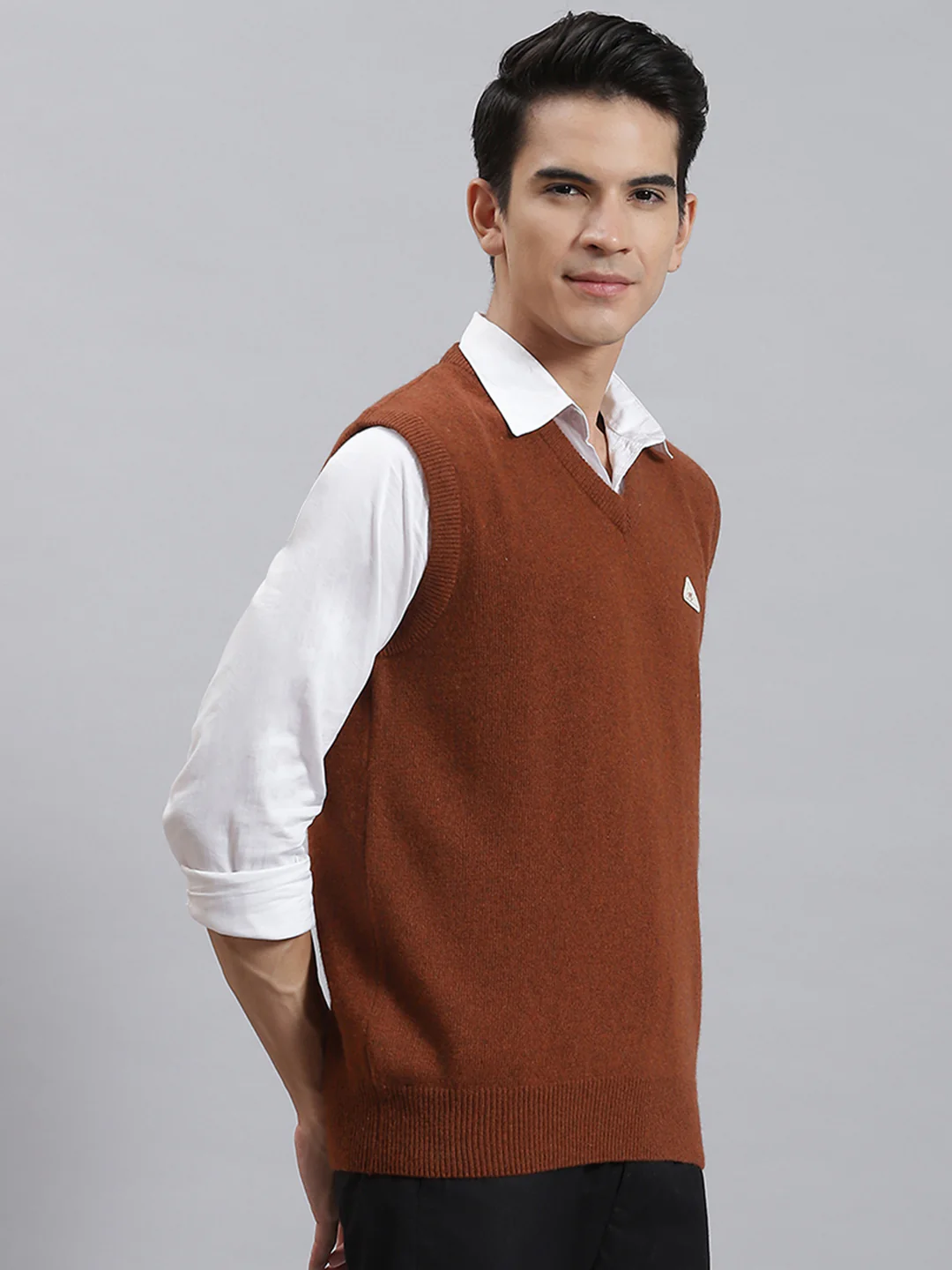 Men Rust Solid V Neck Sleeveless Sweaters/Pullovers - Image 4
