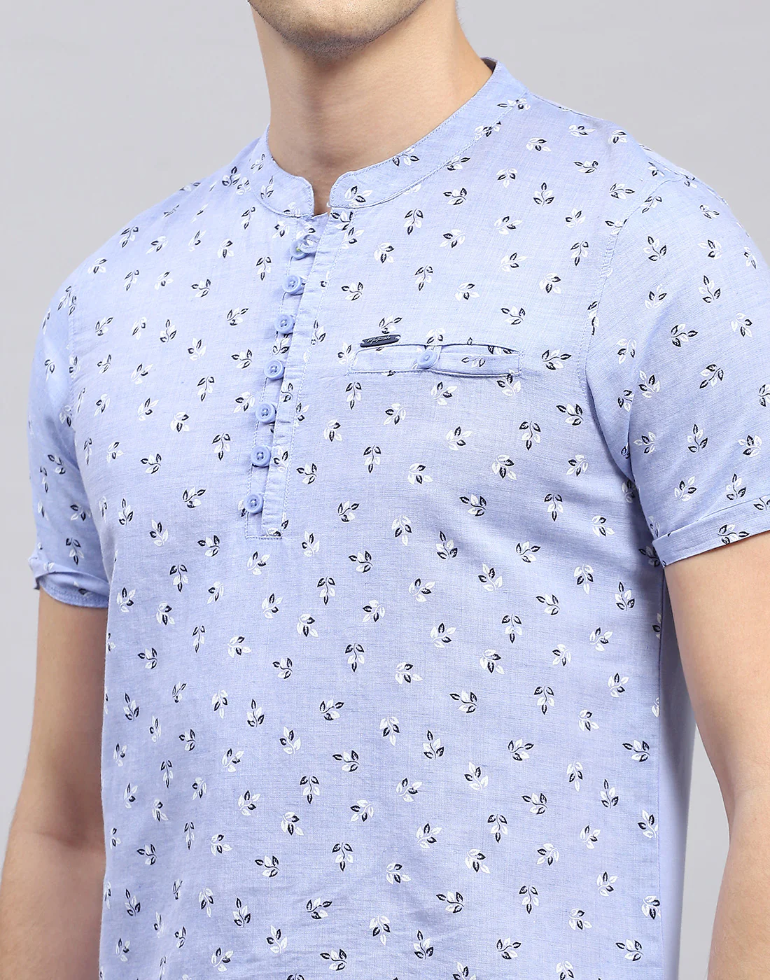 Men Sky Blue Printed Band Collar Half Sleeve T-Shirt - Image 6