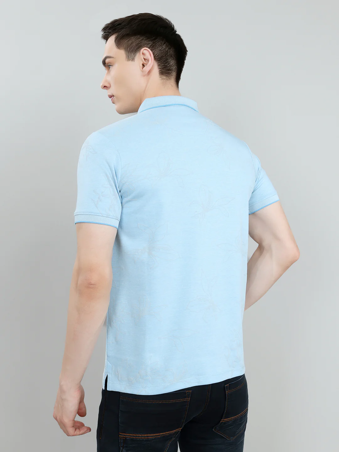 Men Sky Blue Printed Collar Half Sleeve T-Shirt - Image 4
