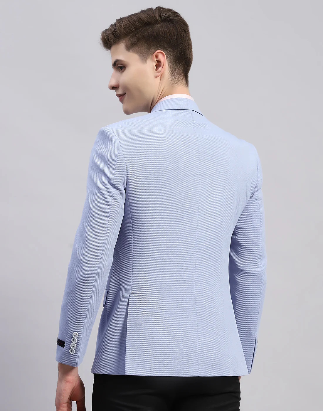 Men Sky Blue Solid Notch Lapel Collar Full Sleeve Blazer - Image 5
