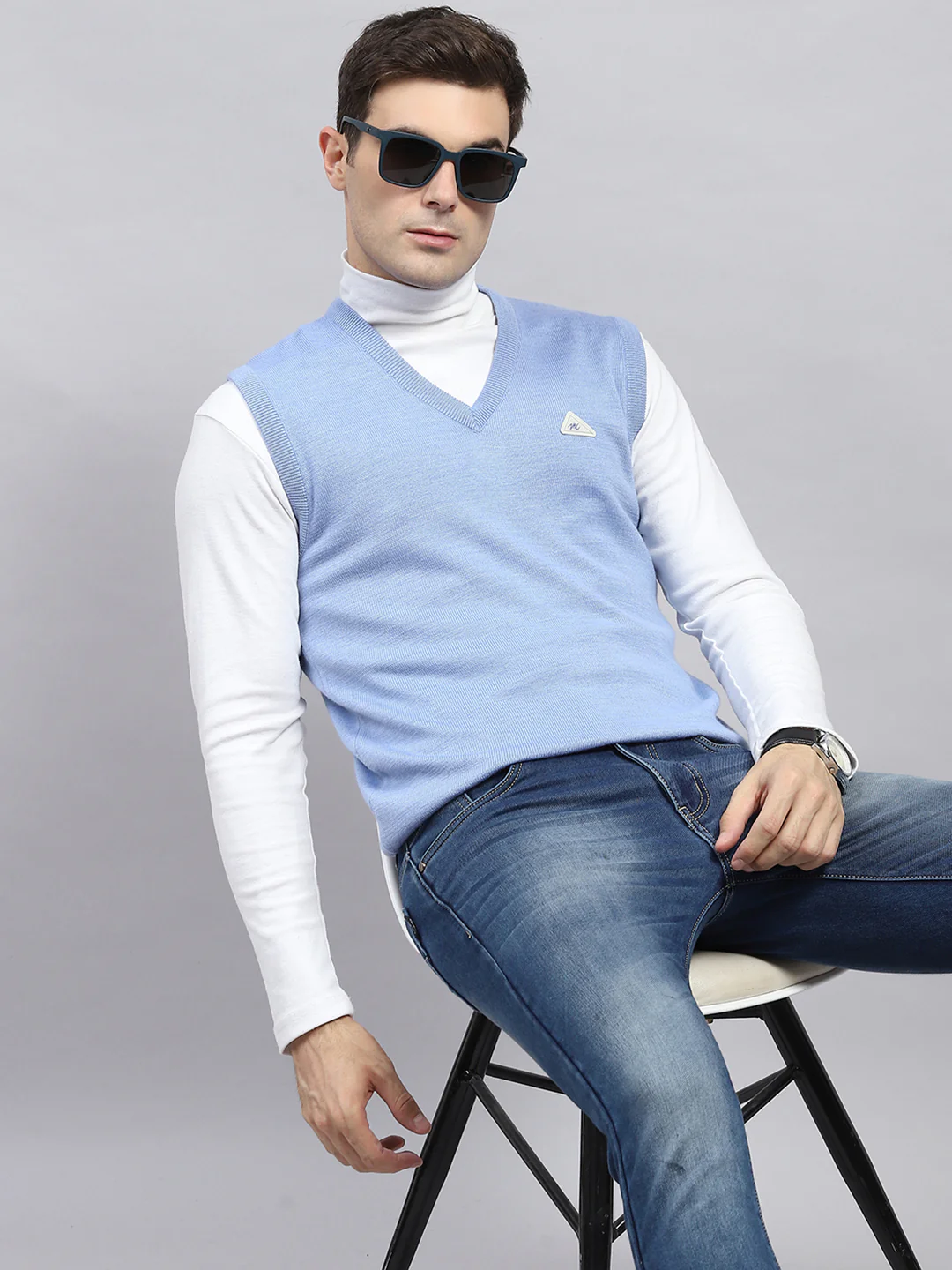 Men Sky Blue Solid V Neck Sleeveless Sweater - Image 6