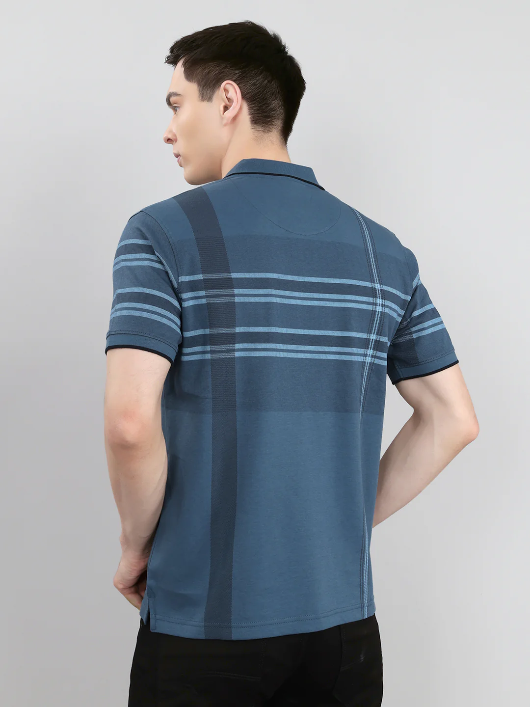 Men Teal Blue Printed Collar Half Sleeve T-Shirt - Image 4