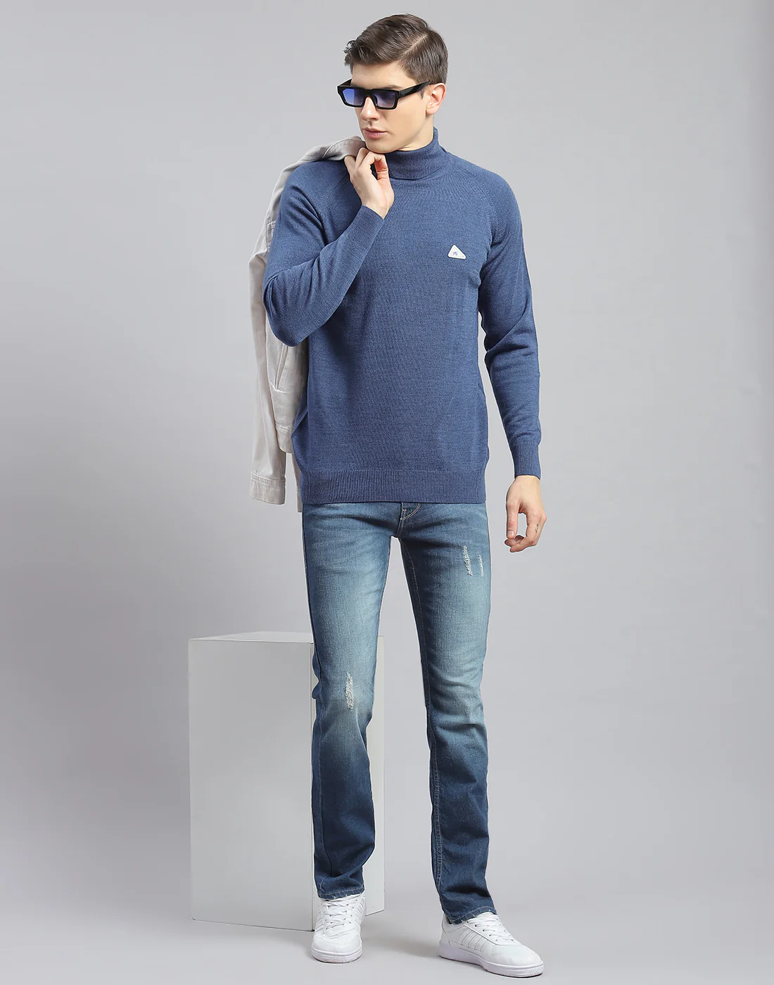 Men Teal Blue Solid H Neck Full Sleeve Pullover - Image 2