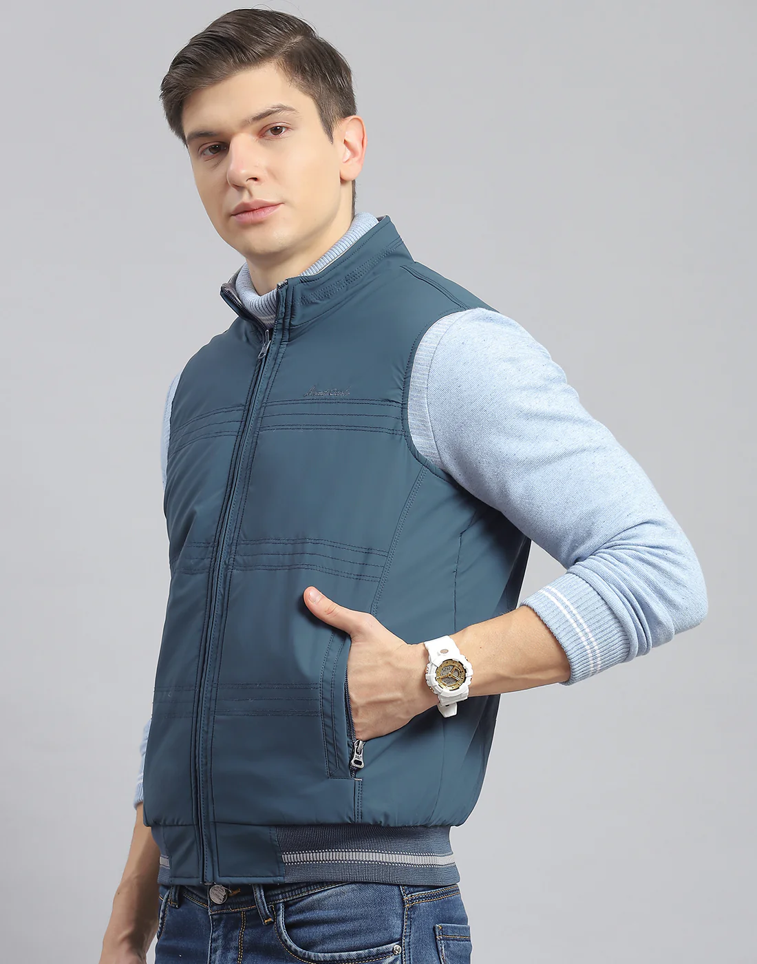 Men Teal Blue Solid Stand Collar Sleeveless Jacket - Image 3