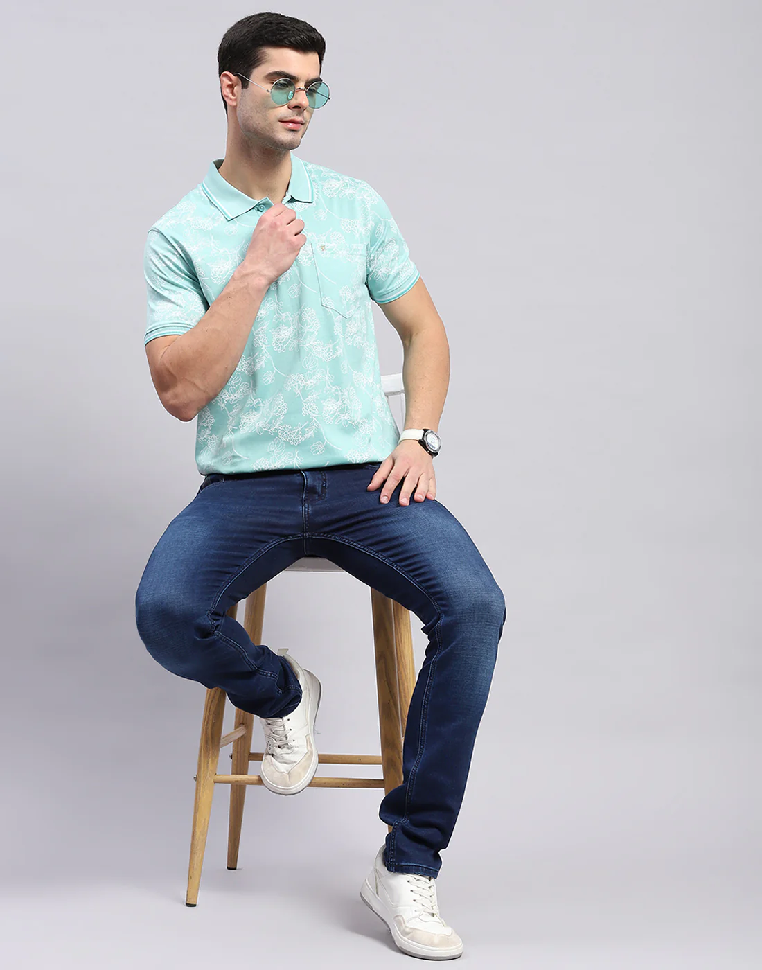 Men Turquoise Blue Jaquard Polo Collar Half Sleeve T-Shirt - Image 2