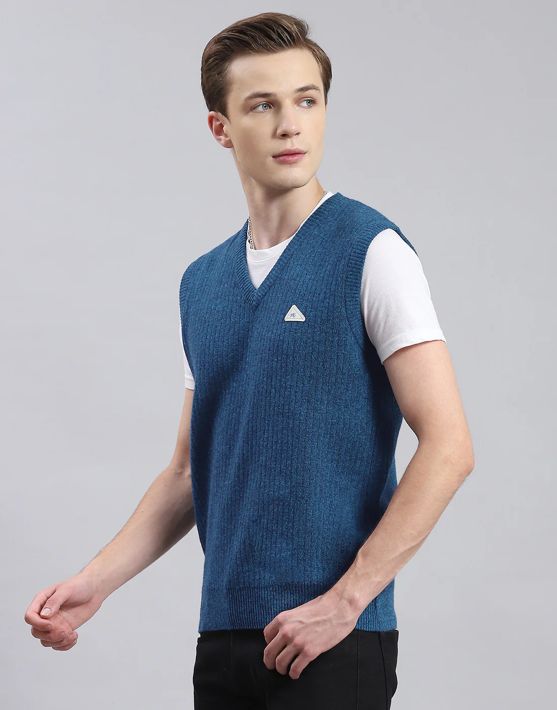 Men Turquoise Blue Solid V Neck Sleeveless Sweater - Image 3