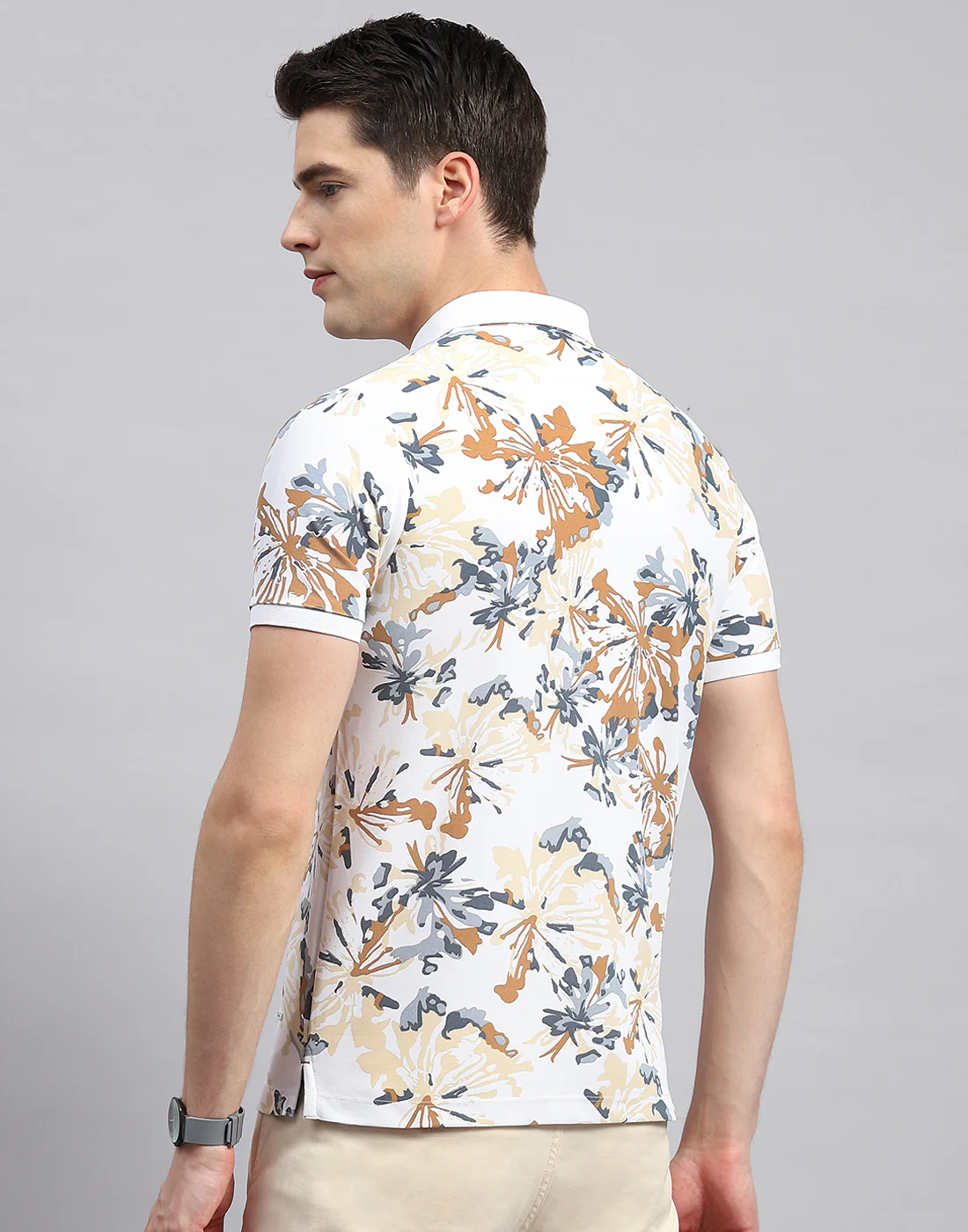 Men White Floral Print Polo Collar Half Sleeve T-Shirt - Image 5