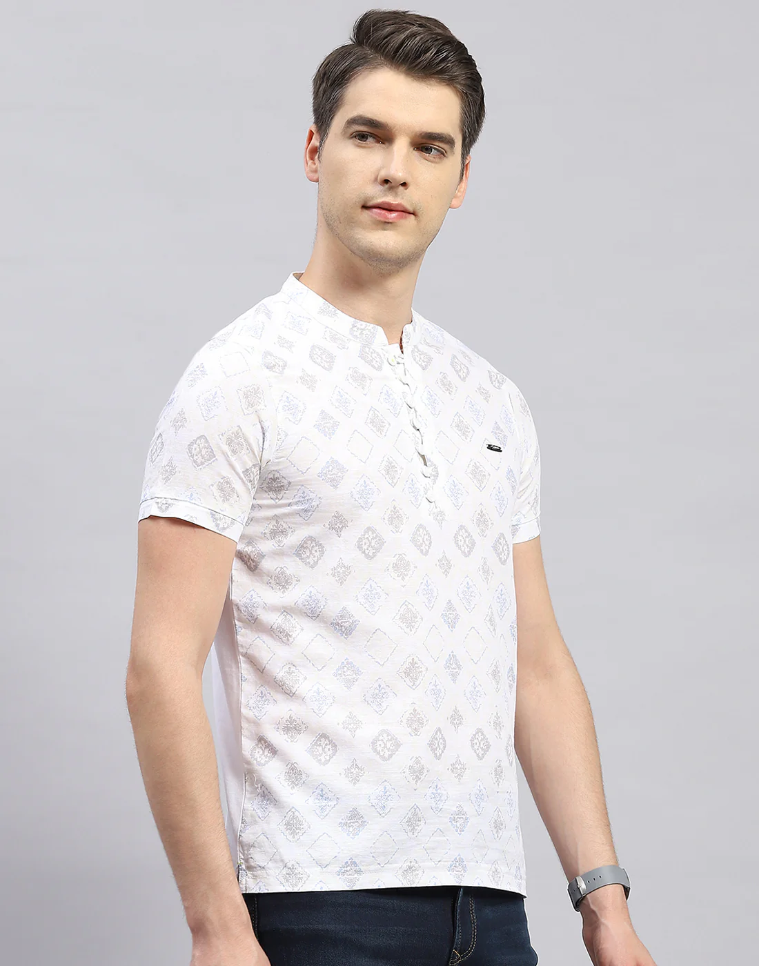 Men White Printed Band Collar Half Sleeve Kurta - Image 4