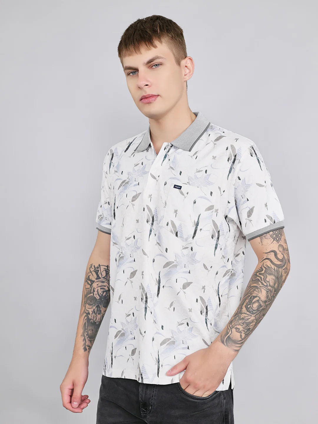 Men White Printed Collar Half Sleeve T-Shirt - Image 2
