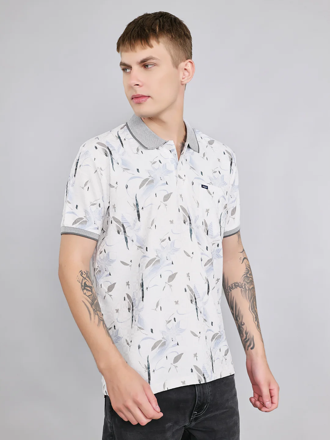 Men White Printed Collar Half Sleeve T-Shirt - Image 3