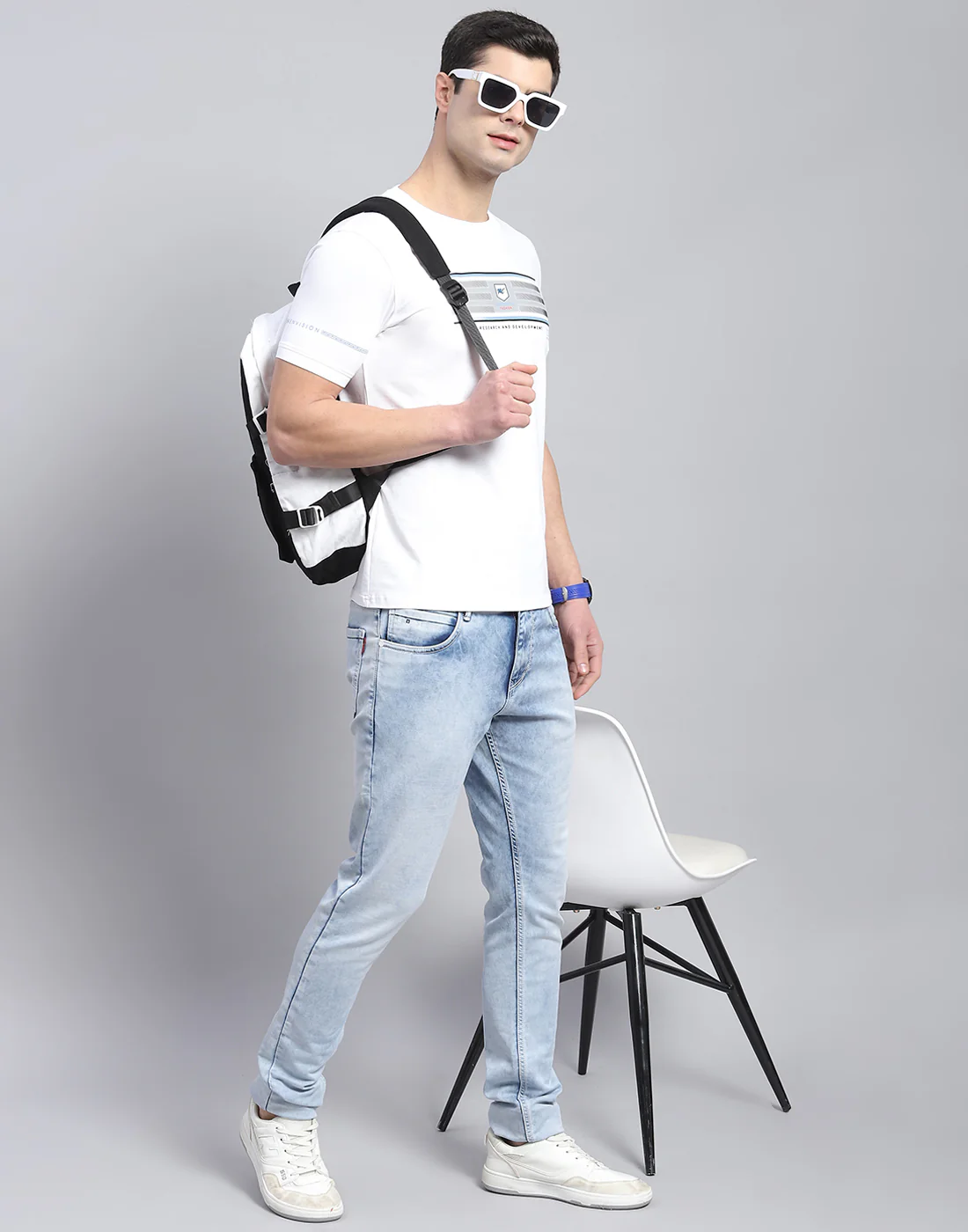 Men White Printed Round Neck Half Sleeve T-Shirt - Image 2