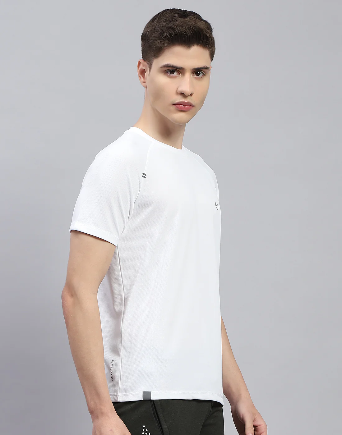 Men White Printed Round Neck Half Sleeve T-Shirt - Image 4