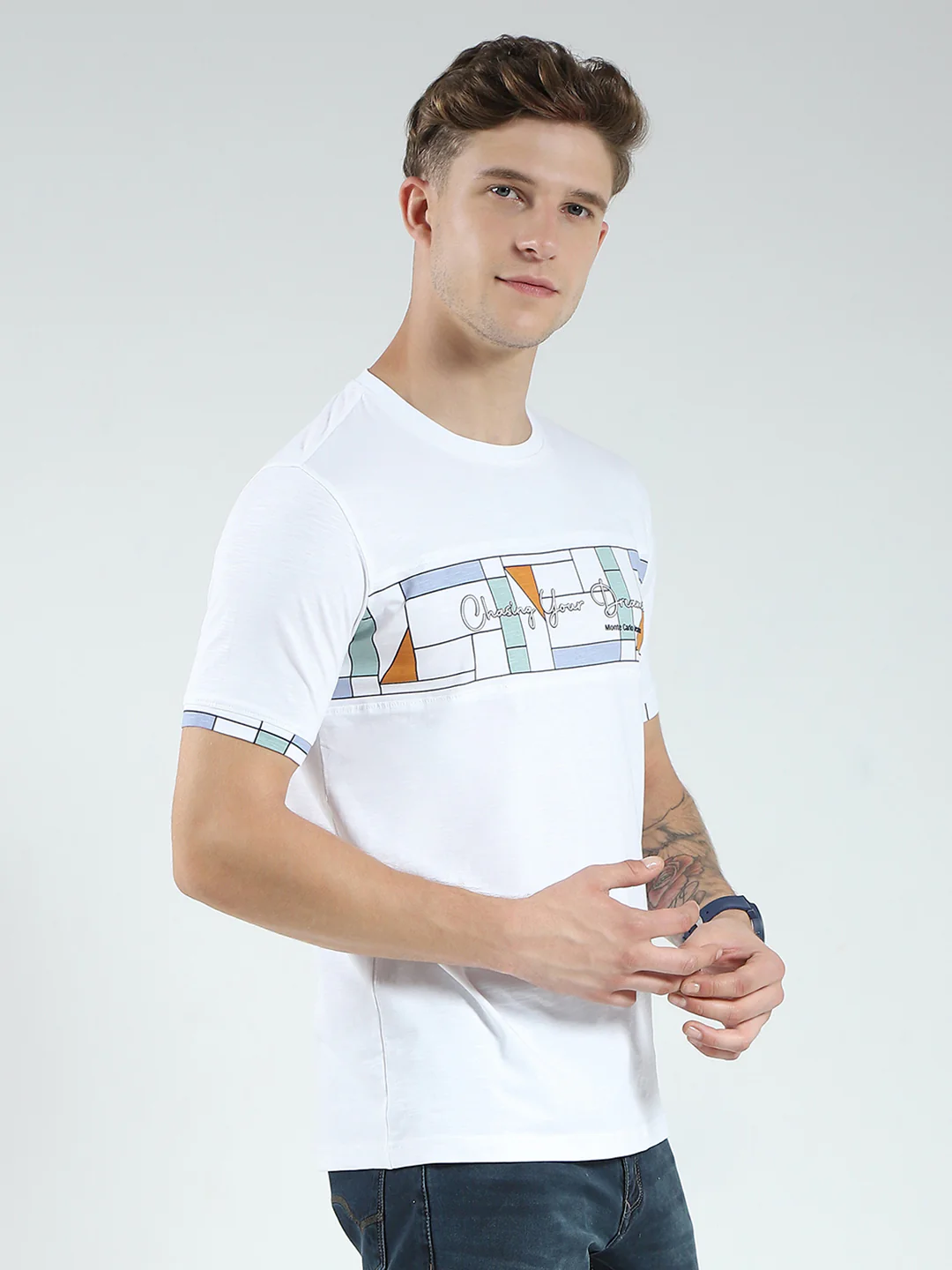 Men White Printed Round Neck Half Sleeve T-Shirt - Image 4
