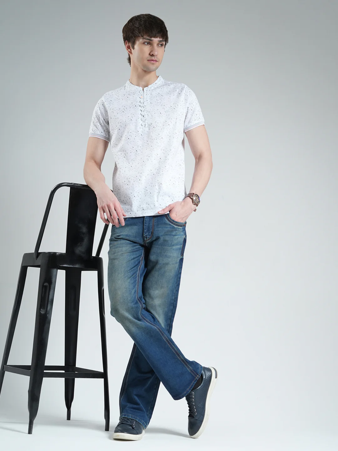 Men White Printed Round Neck Half Sleeve T-Shirt - Image 2