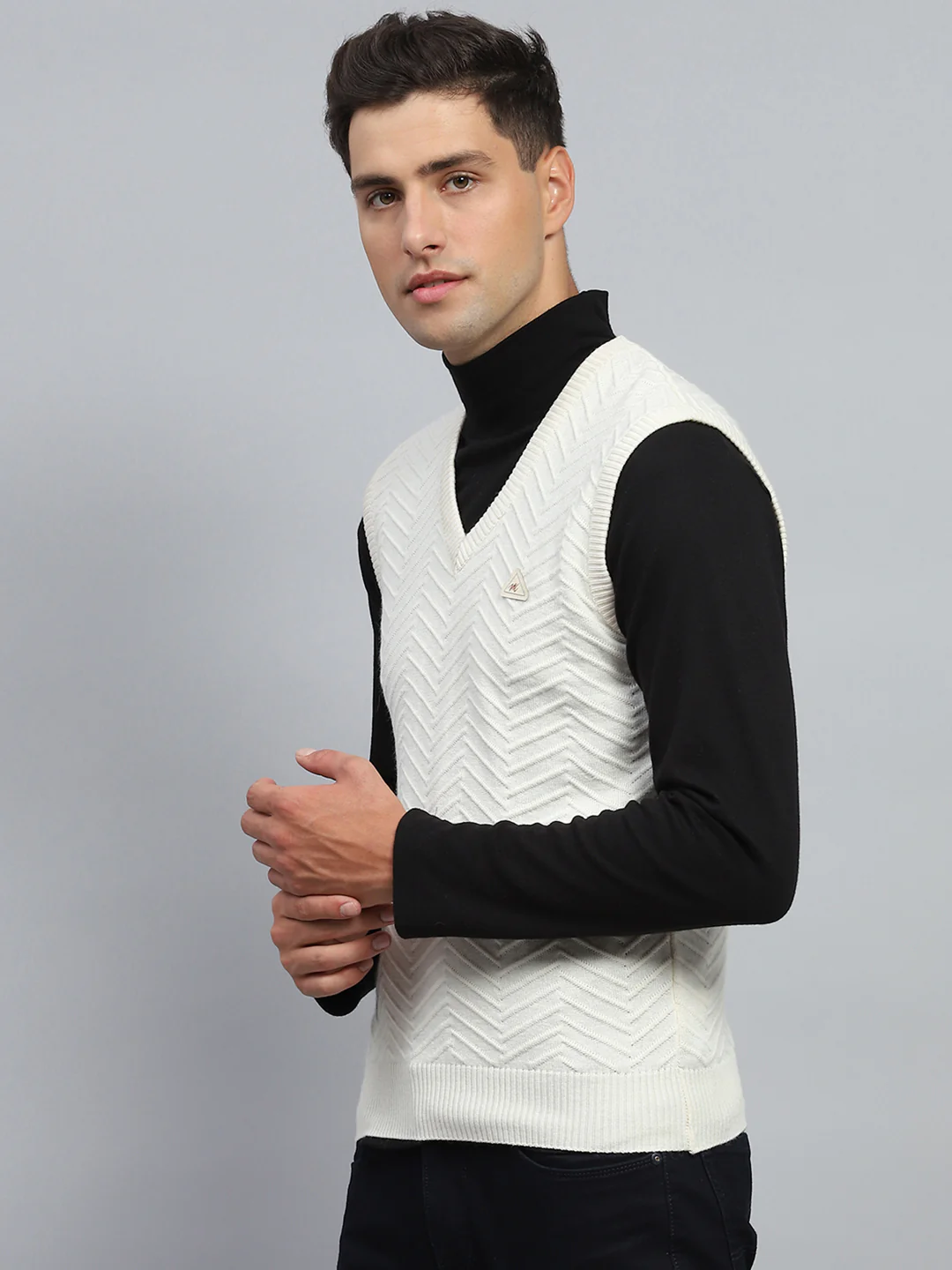 Men White Self Design V Neck Sleeveless Sweater - Image 3