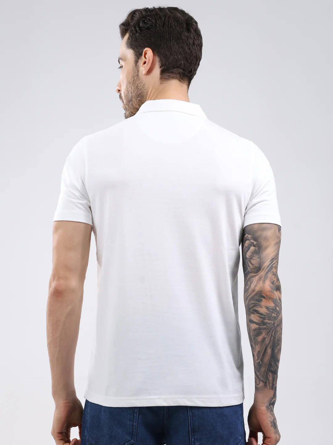 Men White Solid Collar Half Sleeve T-Shirt - Image 5
