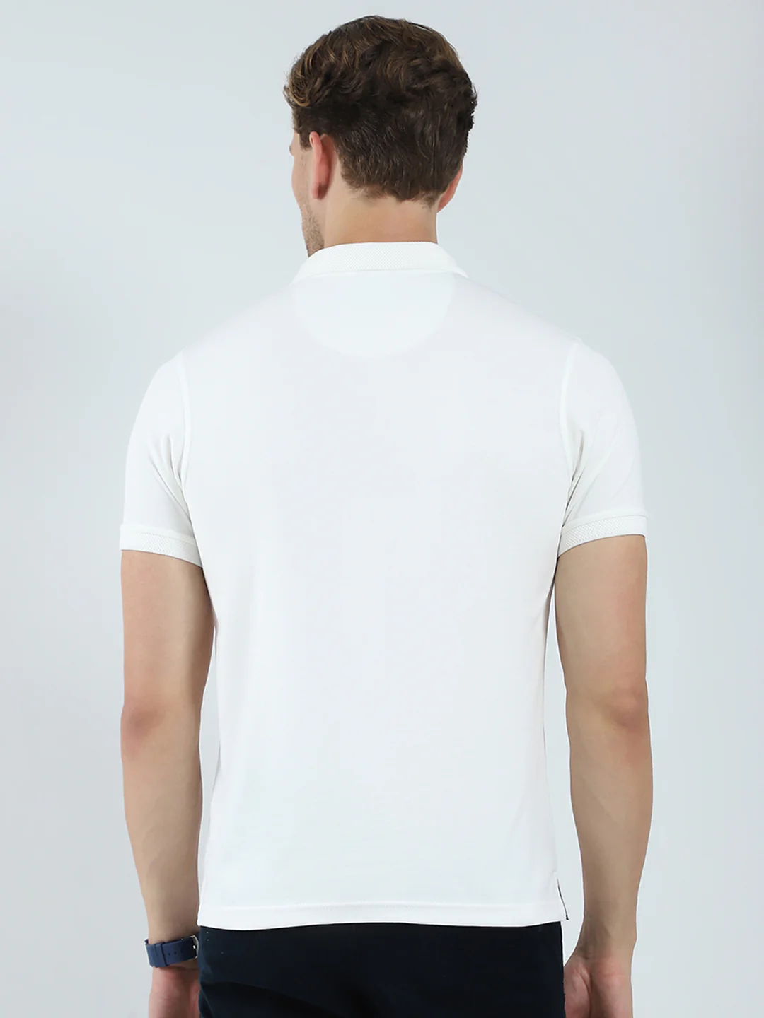 Men White Solid Collar Half Sleeve T-Shirt - Image 5
