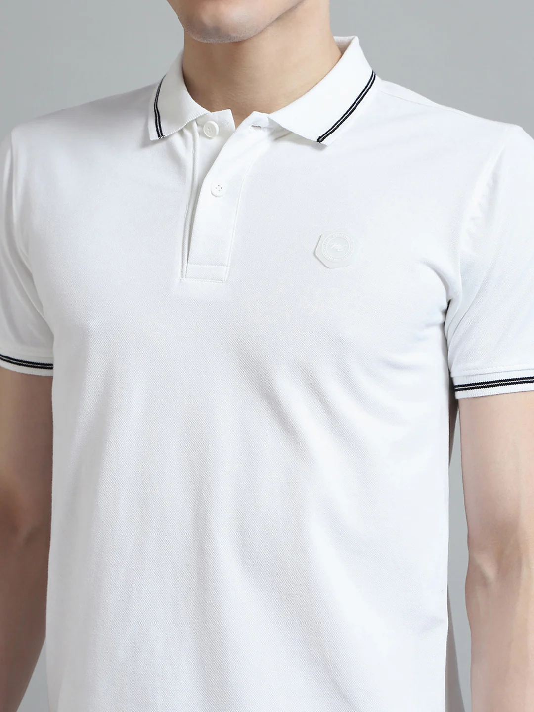 Men White Solid Collar Half Sleeve T-Shirt - Image 6