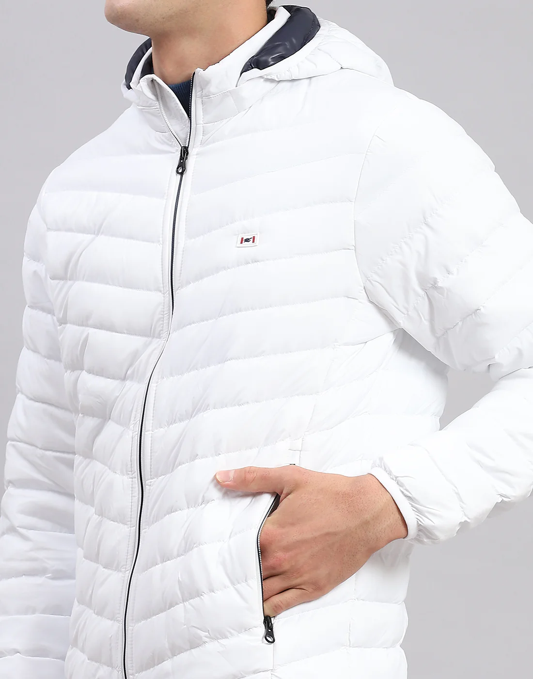 Men White Solid Hooded Full Sleeve Jackets - Image 7