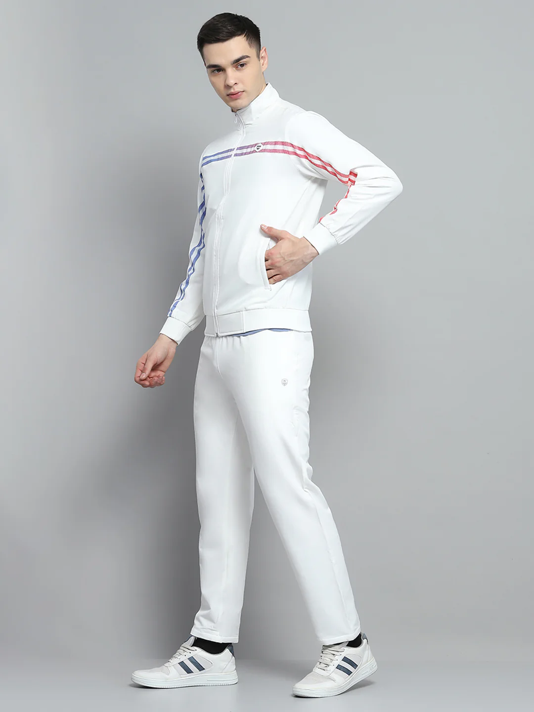 Men White Solid Mock Neck Full Sleeve Winter Tracksuit - Image 3