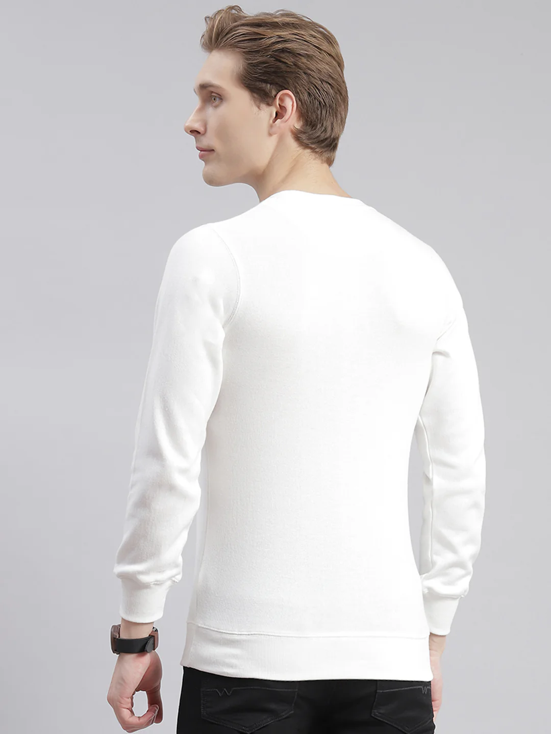 Men White Solid Round Neck Full Sleeve T-Shirts - Image 5