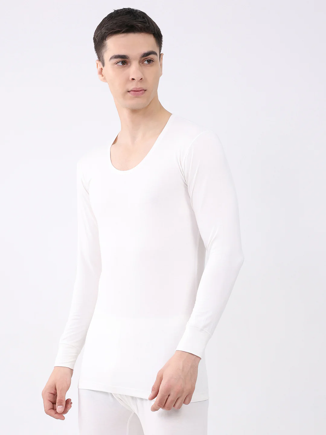 Men White Solid Round Neck Full Sleeve Thermal Vest - Image 3