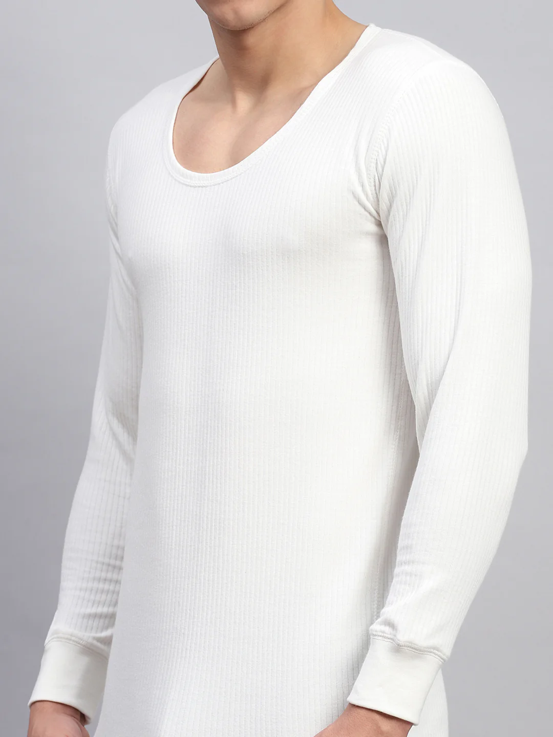 Men White Solid Round Neck Full Sleeve Thermal Vest - Image 6