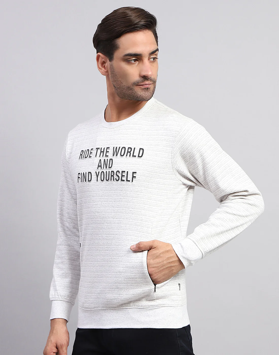 Men White Solid Round Neck Full Sleeve Winter T-Shirt - Image 3