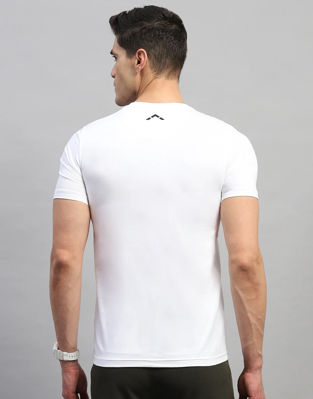 Rock.it Men White Solid V Neck Half Sleeve T-Shirt - Image 5