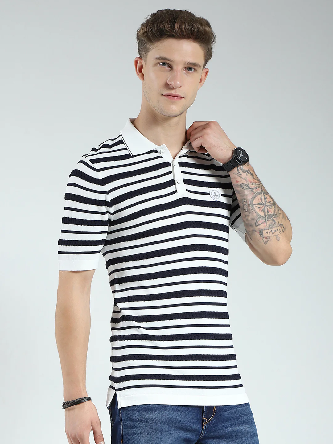 Men White Stripe Collar Half Sleeve T-Shirt - Image 4