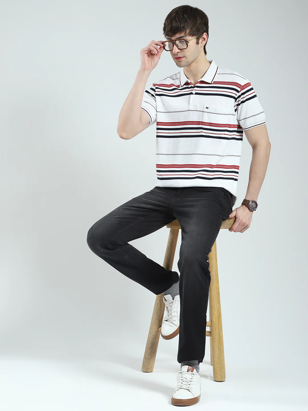Men White Stripe Collar Half Sleeve T-Shirt - Image 2
